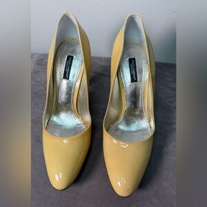 Dolce & Gabbana women's high-heeled pumps light yellow patent leather euro 38